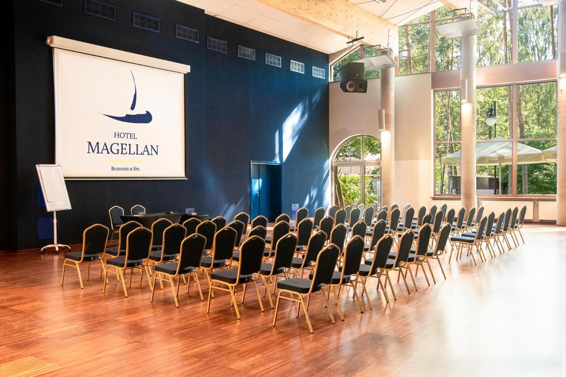 Magellan Готель Bronislawow